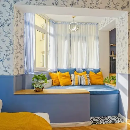 Birds' Nest - 2bdr - Cismigiu Apartment *