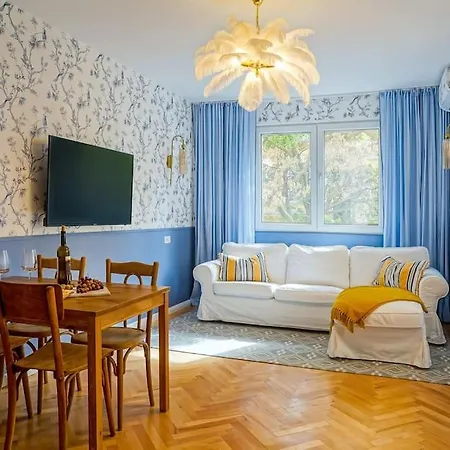 Birds' Nest - 2bdr - Cismigiu Apartment