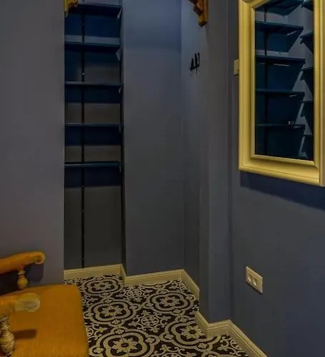 Apartment Birds' Nest - 2bdr - Cismigiu Bucharest