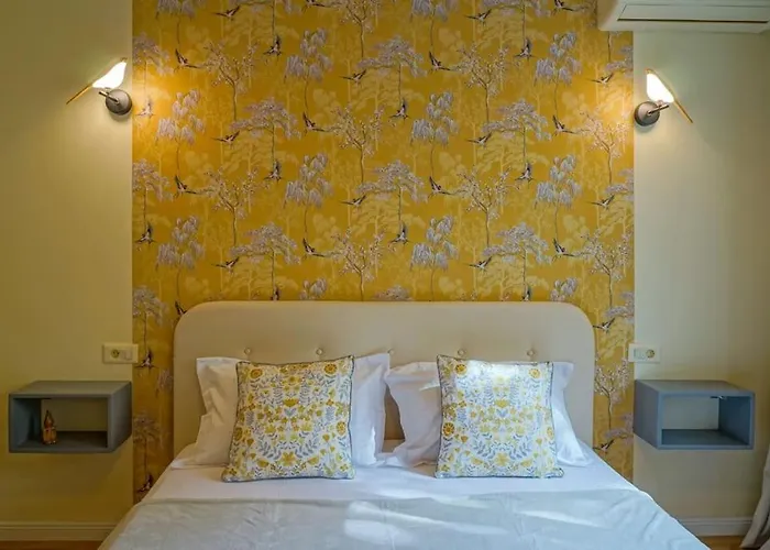 Birds' Nest - 2bdr - Cismigiu Апартаменти